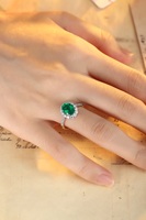 Bague de fiançailles Lanphear Jewelry PT950 en platine, taille émeraude, avec halo festonné double couche et bande pavée de diamants, pour cadeau de mariage