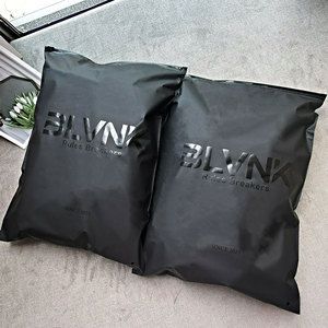 Sacchetti Biodegradabili Neri Satinati Eco-Friendly con Chiusura a Zip per <span class=keywords><strong>Imballaggio</strong></span> di Abbigliamento con Logo Personalizzato - Product Image 4