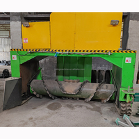 Machine à compost de fumier de poulet sans conducteur Engrais organique Chenille Déplacement Compost Turner Equipment