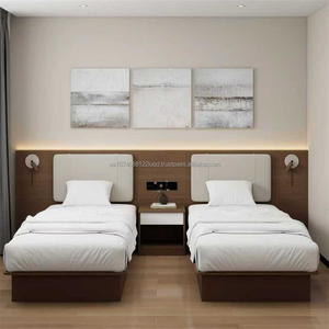 Ensemble de meubles de chambre d'hôtel 3 étoiles moderne, suite complète pour chambre d'hôtes avec cadre de lit en bois, tables de chevet, meuble TV et armoire minibar - Product Image 2