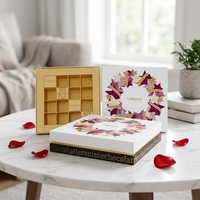 Boîtes d'emballage pour biscuits de luxe personnalisées avec couvercle et base, boîtes cadeaux pour la Saint-Valentin avec insert en papier cartonné doré, boîte à chocolat