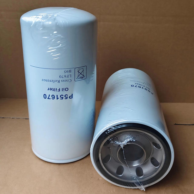 Engine Parts Truck Excavator Oil filter Oem P567154 for Truck