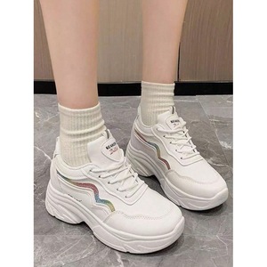 Sneakers con Zeppa Morbide e Traspiranti per Donne, Scarpe da Tennis Casual Comode con Suola Spessa, Strisce di Paillettes Arcobaleno - Product Image 3