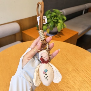 Porte-clés en tissu écologique en forme d'abeille 3D durable, fait main, pour sac à main, cadeau d'anniversaire pour enfant, chaîne de téléphone, animal de dessin animé - Product Image 4