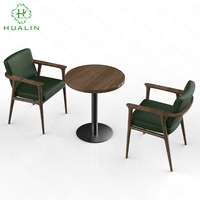 Ensemble de table à manger, de chaises et de banquettes en bois massif HUALIN Restaurant ; Usine de personnalisation de mobilier de restaurant
