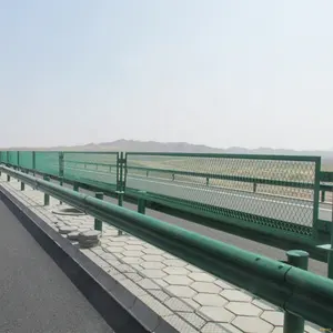 High Quality Anti-dazzle Traffic Barrier Wire Mesh Fence Netting For Highway Road With Customized Request