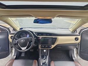 La voiture d'occasion la plus vendue en Chine 2017 2018 2019 2020 Toyotaa <span class=keywords><strong>Corolla</strong></span> 5 places 1.2T voiture d'occasion essence Voitures d'occasion bon marché à <span class=keywords><strong>vendre</strong></span> - Product Image 2