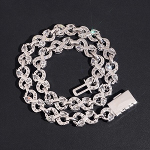 Collar de Cadena con Eslabones Infinitos y Diamantes de Moissanita VVS con Corte Brillante Redondo y Corte de Pera de 13 mm, Nuevo - Product Image 3