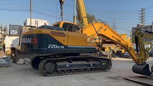 Excavadora Hyundai 220LC-9S con Cucharón de Excavación, Capacidad de 22 Toneladas, Peso Operativo - Product Image 5