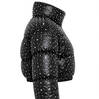 Blouson court matelassé pour femme avec strass et logo, imperméable, coupe-vent, en polyester, à capuche, pour l'hiver