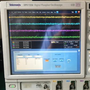 Oscilloscope numérique à mémoire Tektronix DPO7254C - Product Image 5