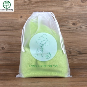 ถุงพลาสติก PE รีไซเคิลแบบมีซิปพิมพ์โลโก้ตามสั่ง สำหรับบรรจุภัณฑ์รักษ์โลกสำหรับผ้าพันคอ เครื่องสำอาง รองเท้า ถุงเท้า โปรโมชั่นดูไบ - Product Image 2