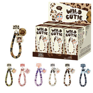 100% Original NUEVO POP MART CRYBABY Wild but Cutie Series - Caja Sorpresa <span class=keywords><strong>de</strong></span> Peluche <span class=keywords><strong>de</strong></span> Vinilo para Teléfono Móvil - Product Image 1