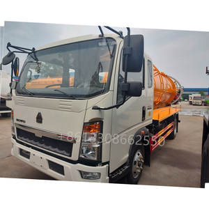 Camions de pompage septique HOWO 4X2 de 9 tonnes, camions d'aspiration d'eaux usées à haute pression, prix spécial pour les camions de lavage - Product Image 3