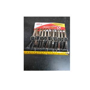 Venta al por mayor de 2 Yuan Store: Cortaúñas (12 piezas por paquete, incluye cortaúñas y limpiador de oídos), llaveros, directo de fábrica - Product Image 1