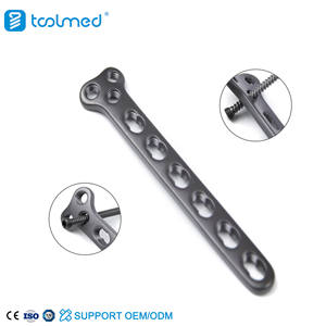 Plaque de fixation distale du radius de type T orthopédique Toolmed modèle 030210282511 pour la fixation osseuse vétérinaire des chats (titane) Classe III 1 - Product Image 1