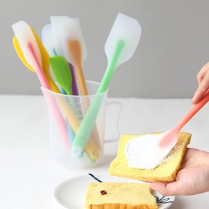Spatule de cuisine en silicone résistante à la chaleur, antiadhésive, monobloc, avec manche ergonomique pour glaçage et fouettage – Vente en gros - Product Image 6