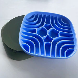 Bol à eau en silicone pour chien avec effet ondulé en <span class=keywords><strong>spirale</strong></span> 2 en 1 de 20 cm, tapis à lécher tourbillonnant, distributeur de nourriture lent avec ventouses - Product Image 6