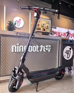 สกู๊ตเตอร์ไฟฟ้าพับได้ กันน้ำ แบตเตอรี่ลิเธียม 46.8V ความเร็ว 40 กม./ชม. ระยะทาง 50 กม. สำหรับผู้ใหญ่ รุ่นใหม่ ปี 2026 G3 G3 IPX6 กันน้ำ - Product Image 6