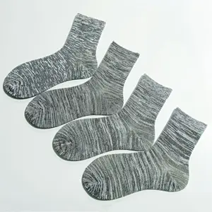 Hochwertige direkte Fabrik niedrige MOQ Fleck auf Lager Socken individuelle Sportsocken Baumwolle gestreifte Socken