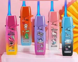 ไฟแช็คกูโรมิ เฮลโลคิตตี้ ลายการ์ตูน สีฟ้าไล่เฉด  แบบโลหะ  กันลม  เติม<span class=keywords><strong>แก๊ส</strong></span>บิวเทนได้  เหมาะสำหรับเป็นของขวัญ  รับผลิตแบบ OEM ขายส่ง - Product Image 6