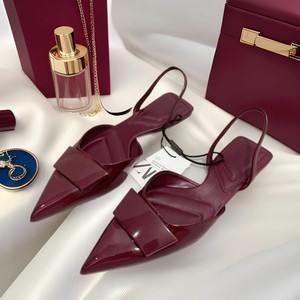 Sandalias Planas para Mujer, Nuevas 2025, con Suela Gruesa, Zapatos de Mujer con una Correa, Hebilla Metálica, Punta Abierta, Sandalias de Moda, Pantuflas Femeninas - Product Image 1