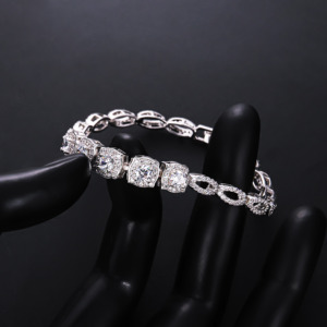 Wholesale Brass <b>Cute</b> Square Custom Fashion Luxury Shining Trendy Zircon Stone Gold Plated Women <b>Bracelet</b> Jewelry Pulsera Joyas - Product Image 6