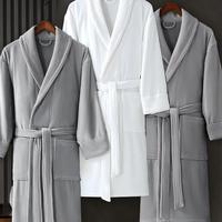 Peignoirs d'hôtel en coton blanc standard en gros, peignoirs de spa en tissu éponge respirant et doux, peignoirs en coton unisexe pour hôtel