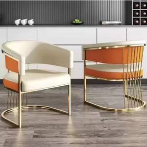 Chaise de salle à manger en cuir confortable avec accoudoirs en métal, style nordique moderne, mobilier de maison de luxe léger - Product Image 3