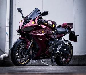 Película de Vinilo Envolvente Rojo Sangre de Dragón Metálico Súper Brillante de Calidad PET PVC para Coche Motocicleta Autoadhesiva para Cambio de Color de Coche - Product Image 5