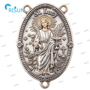 Collana con Medaglione Personalizzato di Santa Lucia di Siracusa, Pendente Centrale del Rosario, Medaglia Religiosa Cattolica di Santa Lucia - Product Image 6