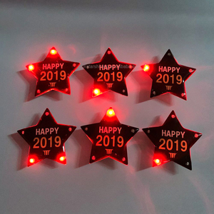 <span class=keywords><strong>Badge</strong></span> pin à revers avec LOGO personnalisé à LED, LOGO scintillant, LOGO, nom, promotion, pour fête, 20 pièces - Product Image 3