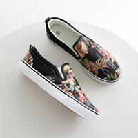 Baskets basses en toile à enfiler pour femmes Nouveau style de marche Chaussures espadrilles à plateforme imprimées à fleurs