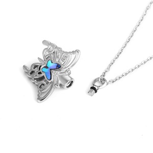 Blaue Kristall-Schmetterlings-Halskette, Aschebehälter-Urnenanhänger, Edelstahl-Einäscherungsschmuck mit 20-Zoll-Kette und Füllset - Product Image 5