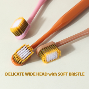 Spazzolino da denti per adulti con setole morbide colorate di alta qualità