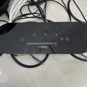 Cocina de Inducción Eléctrica de Tres Hornillas para Restaurante, Hogar y Exteriores - Product Image 5