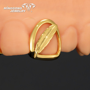 Nouveau <span class=keywords><strong>Prix</strong></span> Usine – Grillz Dentaire Personnalisé <span class=keywords><strong>en</strong></span> Moissanite Verte Plaqué <span class=keywords><strong>Or</strong></span> 18K – Bijoux Hip-Hop Unisexe Tendance pour Hommes et Femmes - Product Image 3