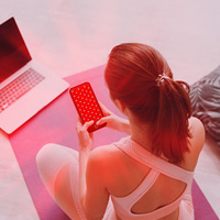 Mini appareil de luminothérapie LED rouge de bureau 660nm 850nm, panneau de lampe infrarouge pour les soins de beauté de la peau