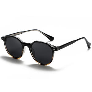 Gafas de Sol Polarizadas Grey Jack UV400 con Marco de PC y Lentes TAC, Unisex, Modernas, Protección Tipo 3 - Product Image 3