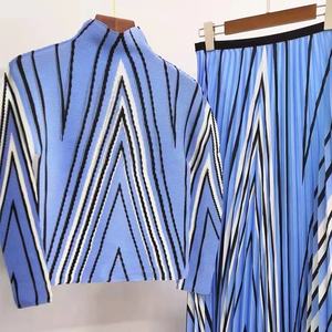 Miyake <span class=keywords><strong>2022</strong></span> <span class=keywords><strong>automne</strong></span>/<span class=keywords><strong>hiver</strong></span> turquie imprimé pli à manches longues T-Shirt + mode taille haute <span class=keywords><strong>jupe</strong></span> plissée femmes ensemble deux pièces - Product Image 5