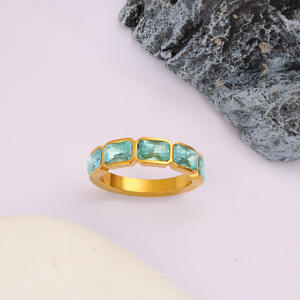 Anillos de tesoro de <span class=keywords><strong>color</strong></span> de nueva raza de lujo Diseño de nicho femenino Anillos de acero inoxidable chapados en oro de 18 K de moda fina ajustable - Product Image 3