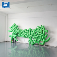 Modèle de combinaison de caractères chinois gonflables personnalisés pour la publicité d'événements en plein air, l'installation et la décoration