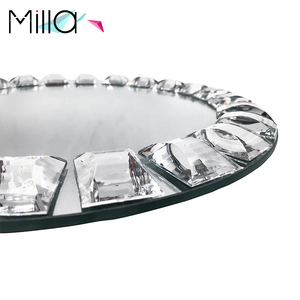 Assiettes de présentation rondes de 13 pouces en verre cristal orné de bijoux pour mariage - Product Image 3