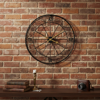 Horloge murale en bois et métal, style campagnard, vente en gros, accent décoratif pour la maison, 70.49*3.18*70.49CM, horloge murale en métal noir, décoration intérieure