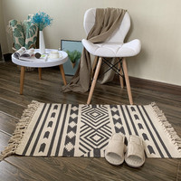 Tapis Kilim de style bohème nordique, noir et blanc, en coton et lin tissé, antidérapant, avec pompons, amovible et lavable