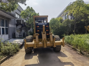 Motoniveladora Usada de Alta Calidad 140H, Rendimiento Estable, Fácil Operación y Bajo Costo de Mantenimiento - Product Image 2