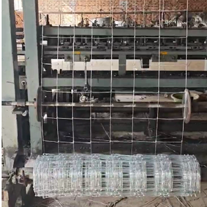 الأكثر مبيعًا سياج معدني ملحوم أسود كلاسيكي متين متين شديد التحمل ساخن مغموس مجلفن قابل للتعديل للمزرعة سياج ميداني - Product Image 6