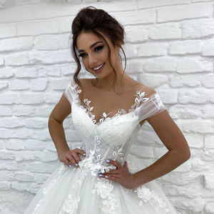 Robe de mariée de luxe, résistante, plusieurs tailles, personnalisée, en dentelle, épaules <span class=keywords><strong>d</strong></span>énudées, coupe trapèze, <span class=keywords><strong>d</strong></span>écolleté cœur, longueur ras du sol, pour la mariée - Product Image 2