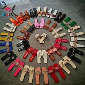 Sandalias Abiertas para Mujer YONGGE, Elegantes Chanclas de Playa con Hebilla y Plantilla de PU para Verano - Product Image 1