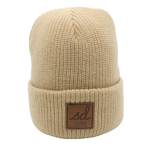 Gorro de Pescador de Invierno Tejido con Logotipo Personalizado, Gorro Corto de Invierno con Diseño Único para Usuarios de la Playa, Característica Común de la Tela - Product Image 1